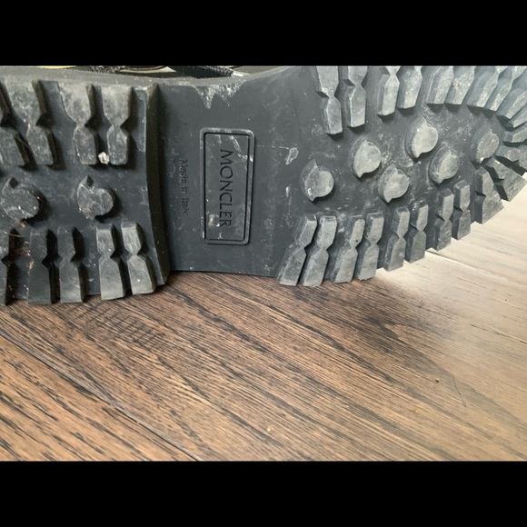 Moncler Berenice lace up boots womens - Picture 7 of 9